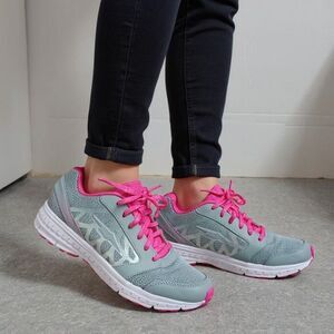 Avia Running Shoes  Size 8  Gray & Pink Lightweight Athletic Sneakers
